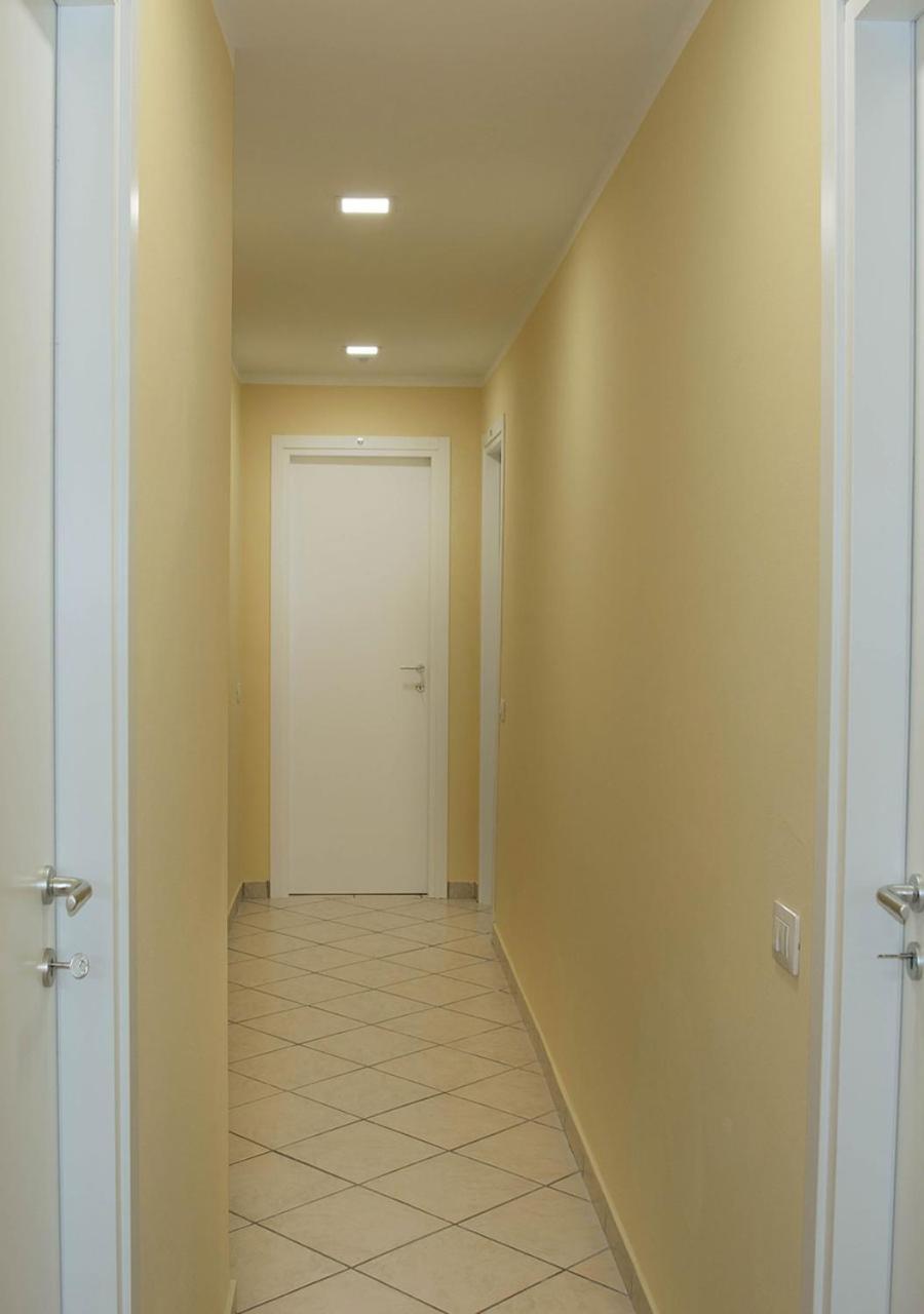 Cristal Rooms ピアチェンツァ エクステリア 写真